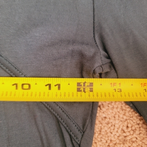 NWT Boohoo Bodysuit 2 - Picture 4 of 7